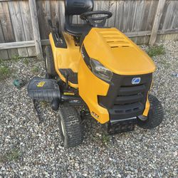 2022 Cub Cadet Riding Mower 42 Inch Deck