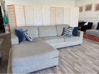 Sectional couch 🛋️