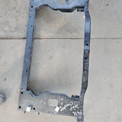 Jeep Cherokee Radiador Support Oem 