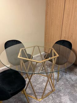 NEED GONE ASAP Dining Room Table and Chairs