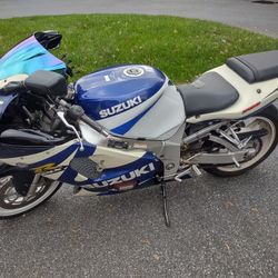 2002 Suzuki Gsx 750 For Sale!!!