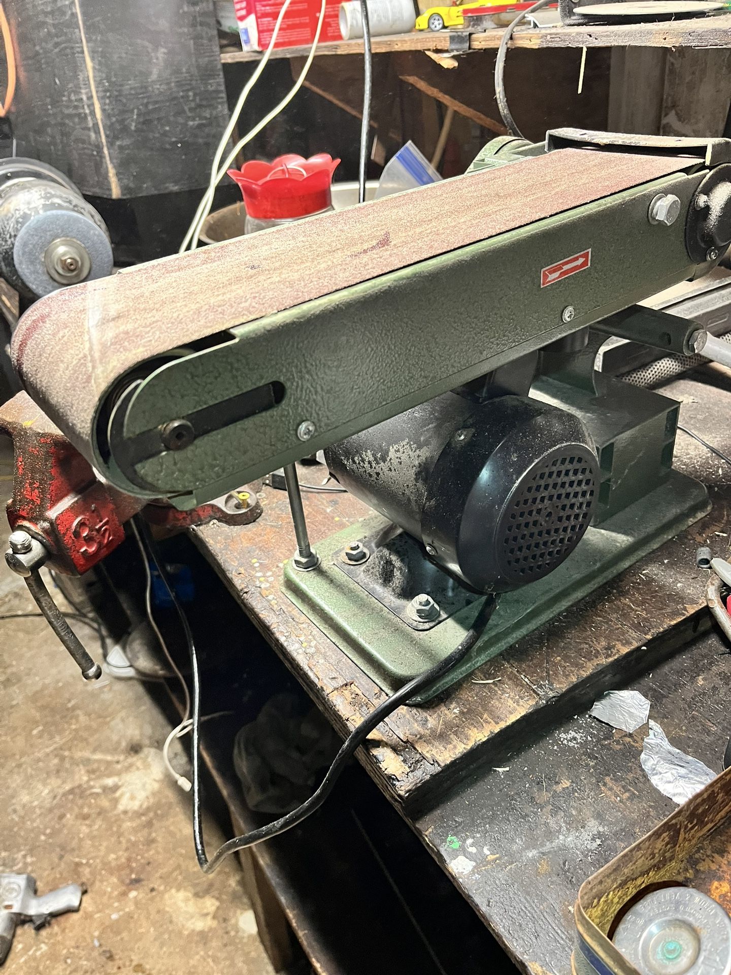Belt Sander 