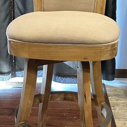 Counter Height Swivel Bar Stools 