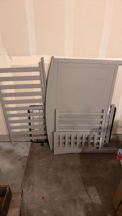 ***FREE CRIB!!!!***