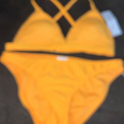 Adult women’s swimsuit/bikini size Medium