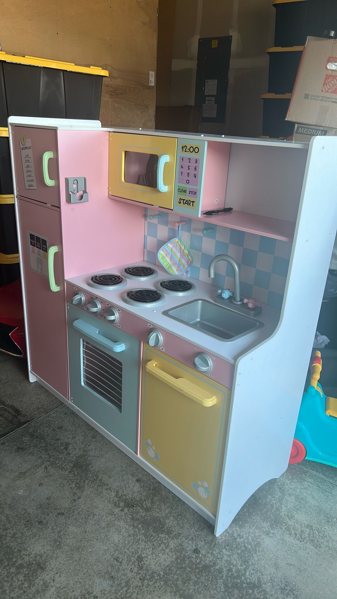 Kids Kitchen