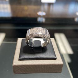White Gold Man’s Diamond Ring 