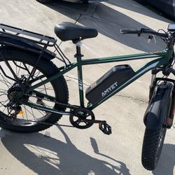 EB26 1500W Performance E-Bike – New in Box