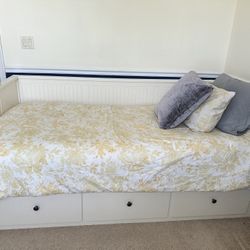 Twin Bed w/ 3 Storage Drawers
