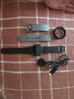 Samsung Galaxy Watch 5 40mm Smartwatch with two bands