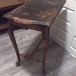Antique 3 Legged Table