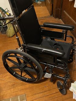 9000 Recliner Wheel Chair