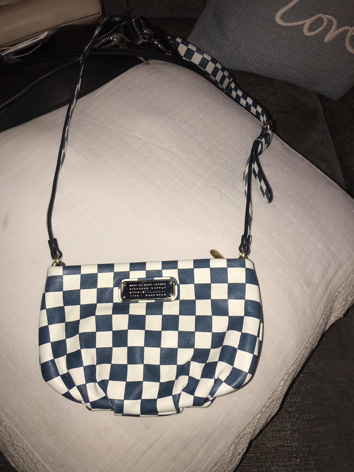 Marc Jacobs Crossbody. EUC