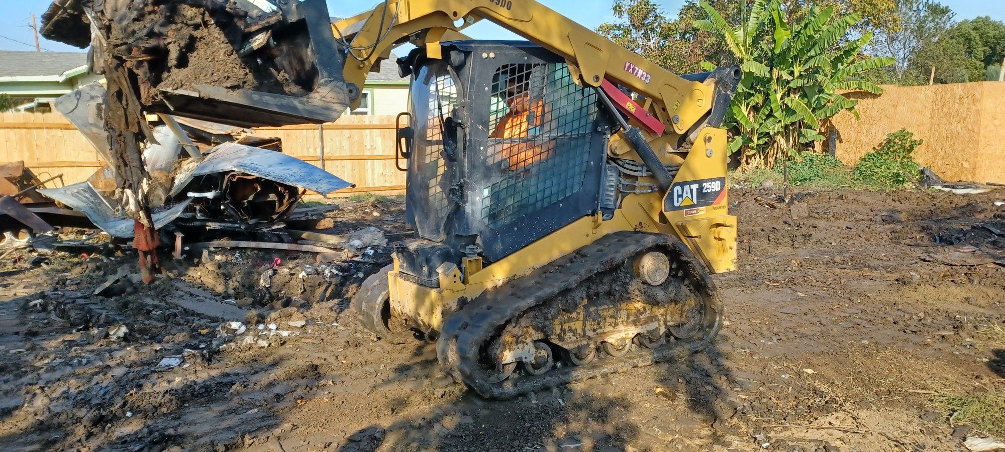 Bobcat Skid 317 Dump Trailer