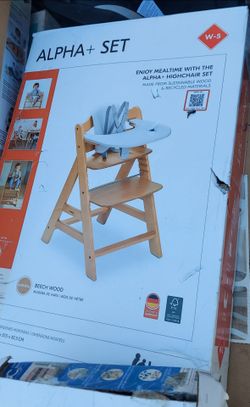 hauck Alpha+ Adjustable Wooden High Chair Set $100