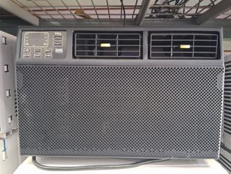 8000btu windows AC by TCL smart WiFi.  Complete Set new with warranty.