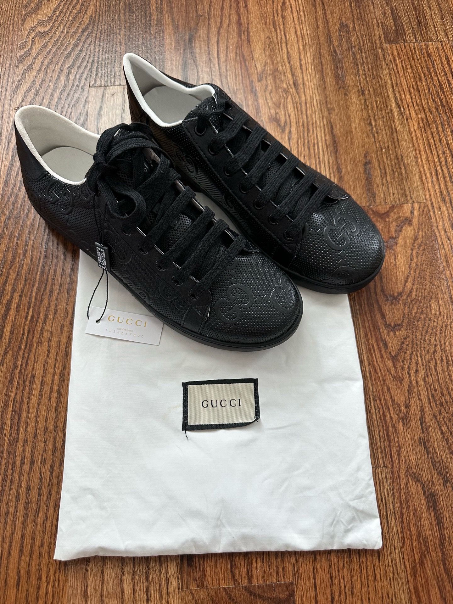 Men’s sneakers
