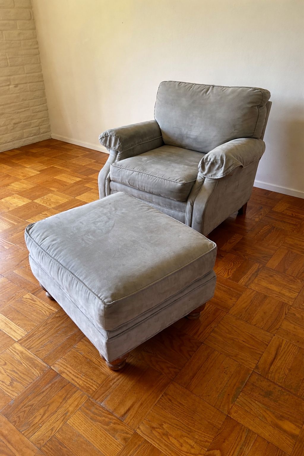 Armchair with ottoman