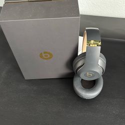 Beats Studio 3s 