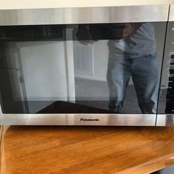 Panasonic Microwave, 