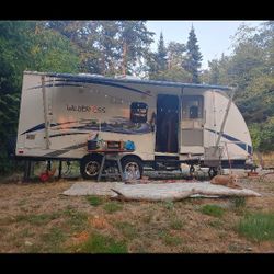 Travel Trailer 23ft.