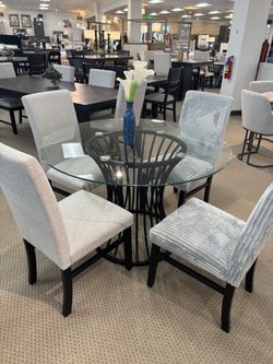 5 Pc Dining Set