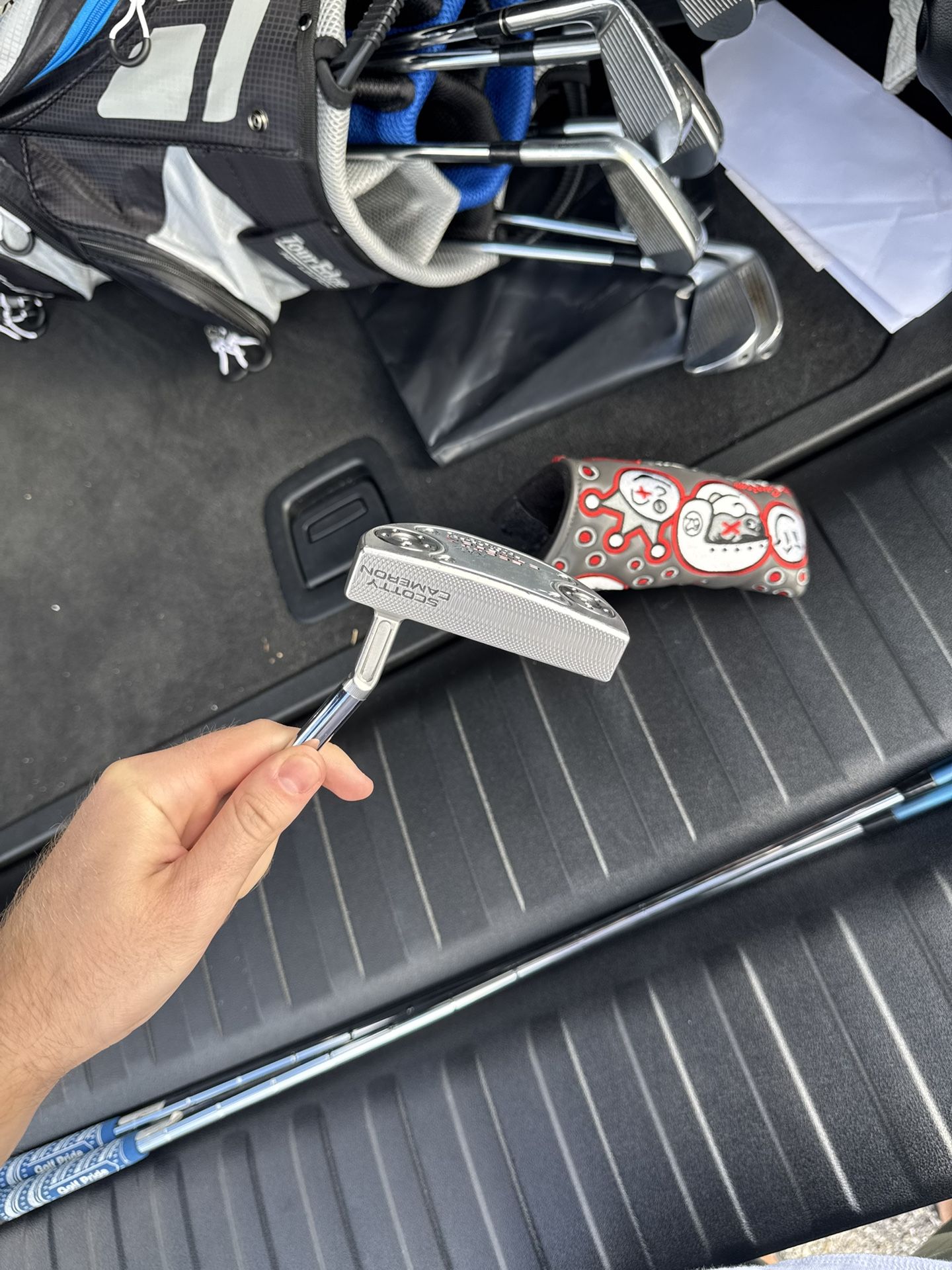 SCOTTY CAMERON SUPER SELECT FASTBACK 1.5 W/ CUSTOM SHOP...
