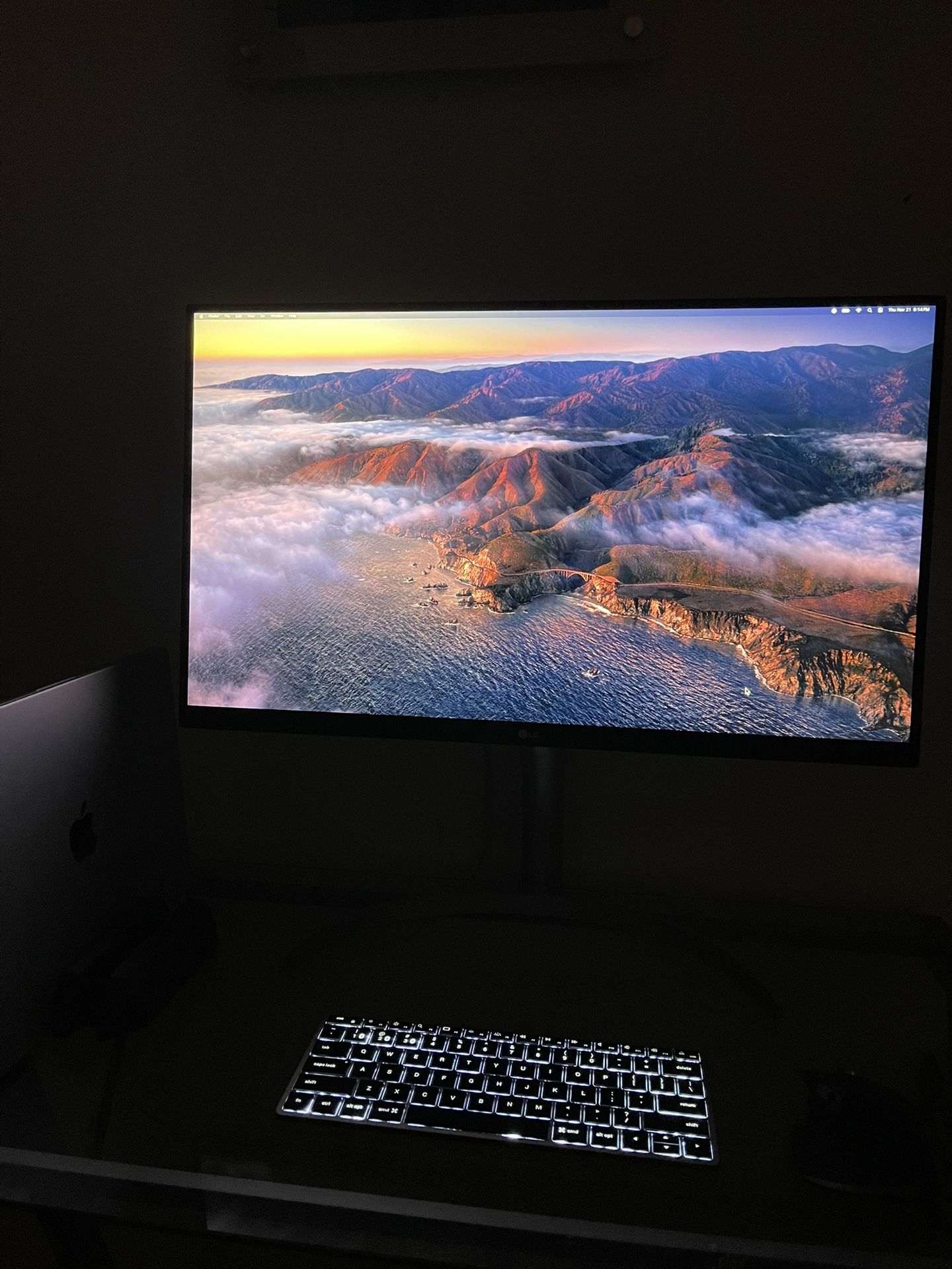 LG 27” 4k UHD Monitor