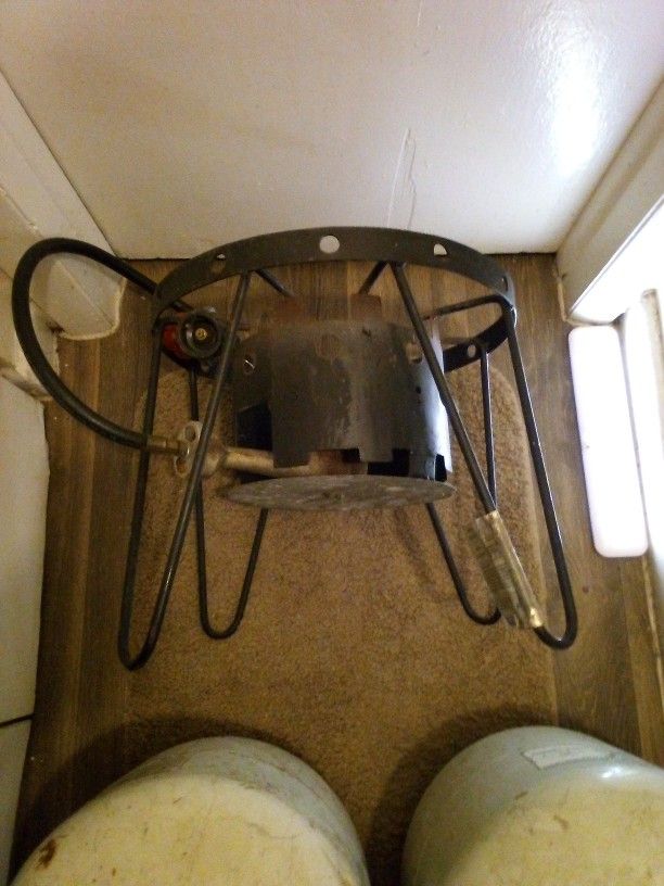 Outdoor LP Cooker And 3 Propane Bottles $150