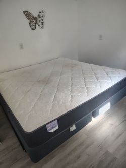 King size mattress box spring and frame