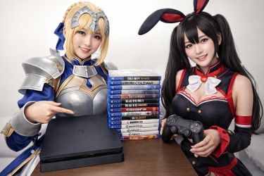 Sony PlayStation 4 Slim Console with Controller and 15 Games