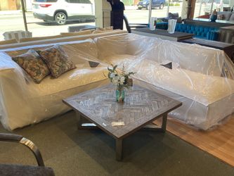 NEW Sectional  SKU  HP8FC7