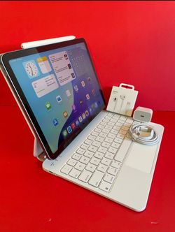 Apple IPad Air 5th Generation (10.9” Liquid Retina/ M1 chip / 2022 Model) 64GB with pen, keyboard case & Accessories (256gb $479)