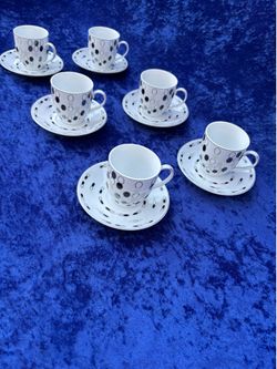 12 pc coffee cups, set like new