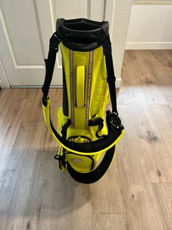 Gfore golf bag