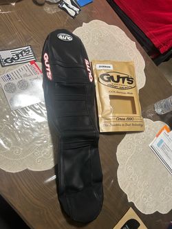 Ultra bee guts seat cover