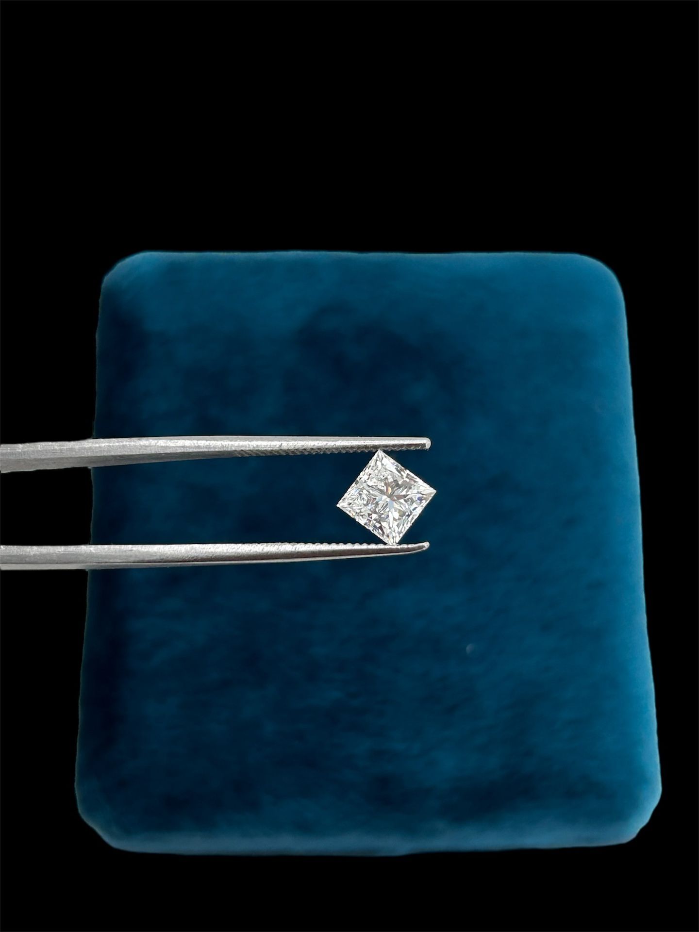 1.00 Ct Lab Grown Certified Princess Cut Diamond