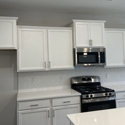 GE New Stainless Steel Gas Range 