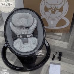 Munchkin, soothing baby swing in black