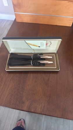 Pen set