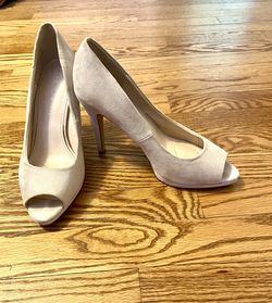Kelly And Katie Beige Suede Heels Size 9 
