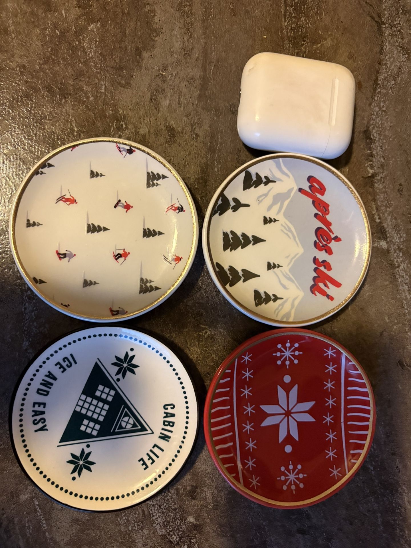 Target Bullseye Trinket/Tea Spoon Bag Rests Winter Cabin Ski Snow Set of 4 2025