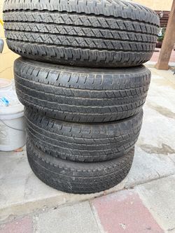 Used tires P235/70R17