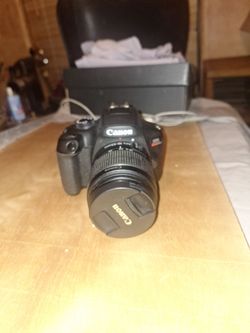 Canon EOS Rebel T100 DSLR Camera - Excellent Condition, Open Box, Never Used, Battery & Charger Included