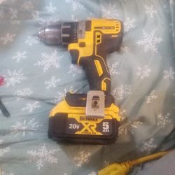 DeWalt 20 Volt Max XR Drill With 5ah Battery