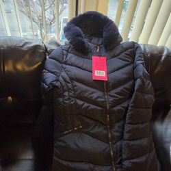 Navy Blue Puffer Jacket - CHEAP SALE PRICE - 30$