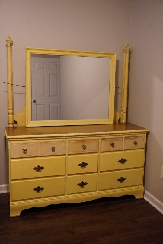 Antique Bassett Bedroom Set