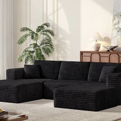 Couch sectional black like new