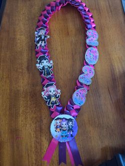Kpop demon hunters graduation lei