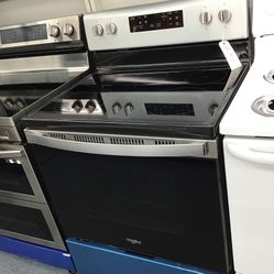 New Scratch And Dent Whirlpool 5 Burner Glass Top Stainless Steel Range. 1 year Warranty 